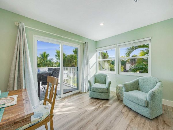 Two Bedroom Siesta Key Vacation Condo Sleeps 8 Guests