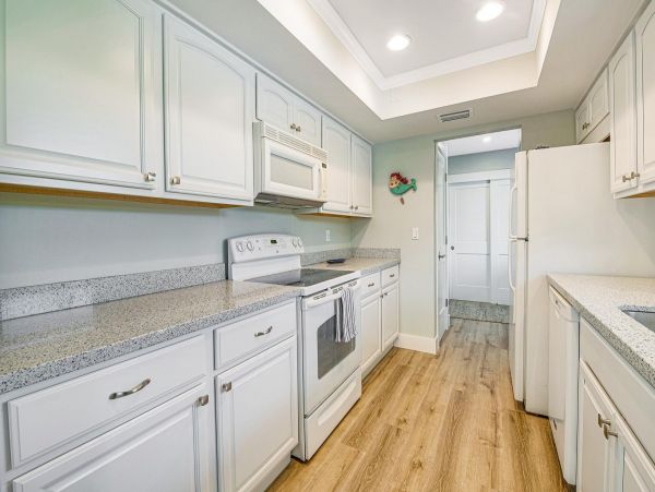 Two Bedroom Siesta Key Vacation Condo Sleeps 8 Guests