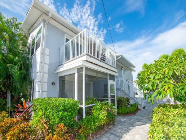 Two Bedroom Siesta Key Vacation Condo Sleeps 8 Guests