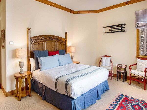 Mountain View Five Bedroom Rental Home in Beaver Creek
