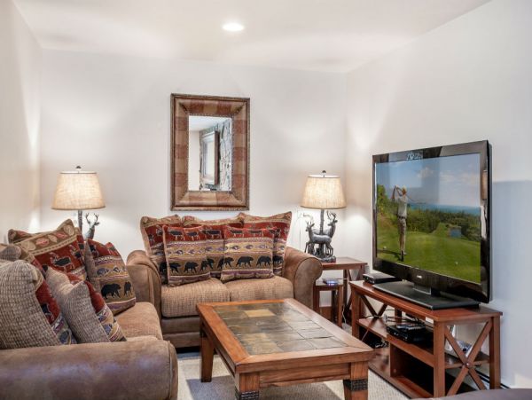 Four Bedroom Vail Vacation Condo Sleeps 8 Guests