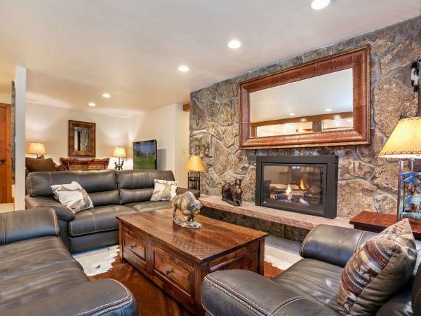 Four Bedroom Vail Vacation Condo Sleeps 8 Guests