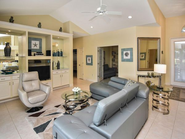 Cape Coral Home 973935
