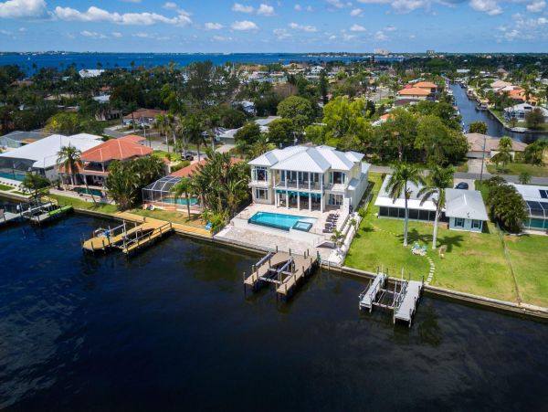 Cape Coral Home 973946
