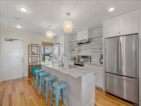 Two Bedroom Vacation Condo in Boca Grande Boat Dock & Lift