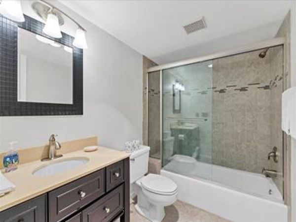 Boca Grande Condo 973954