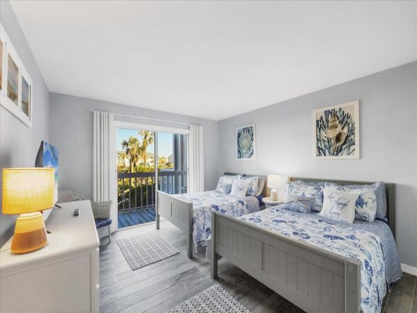 Charlotte Harbor Vacation Rental - Boca Grande Waterfront Condo with Pool