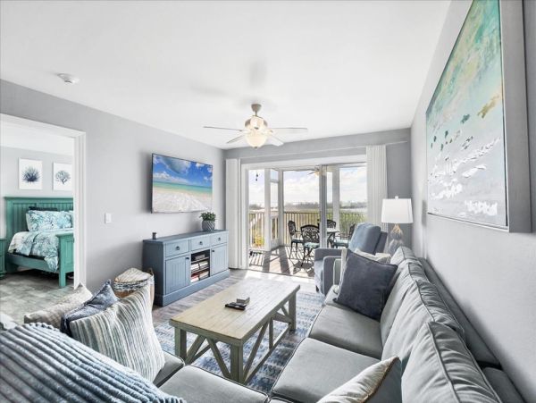Charlotte Harbor Vacation Rental - Boca Grande Waterfront Condo with Pool