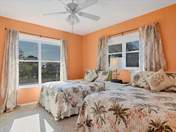 Boca Grande Vacation Condo Two Bedrooms Walk To Beach