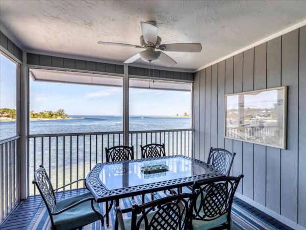 Boca Grande Vacation Condo Two Bedrooms Walk To Beach