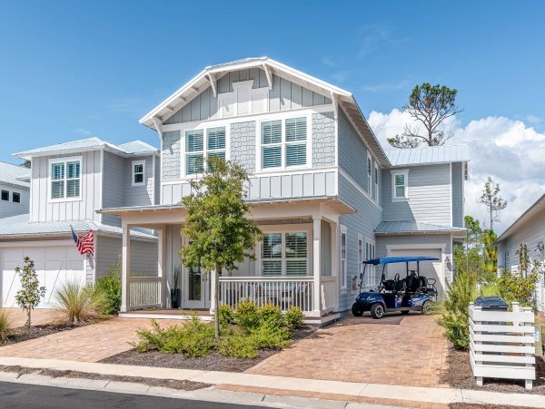 4 bedrooms in Seaside with Golf Cart