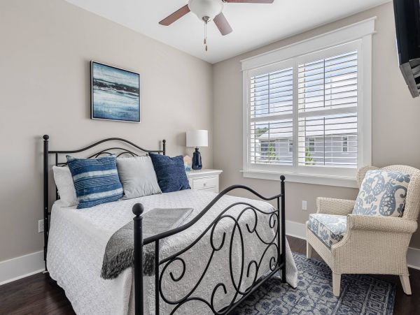 4 bedrooms in Seaside with Golf Cart