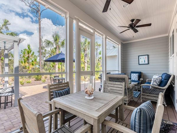4 bedrooms in Seaside with Golf Cart