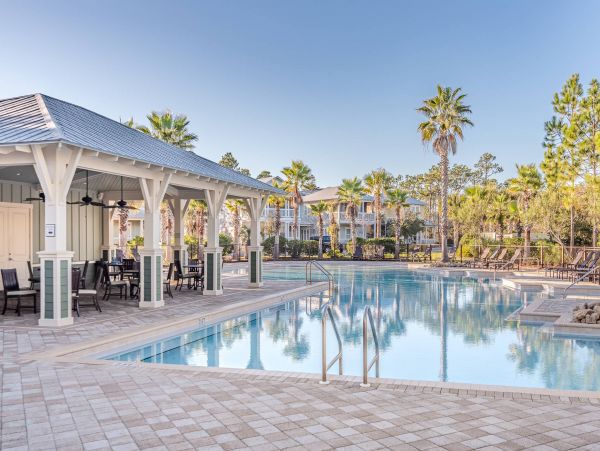 4 bedrooms in Seaside with Golf Cart