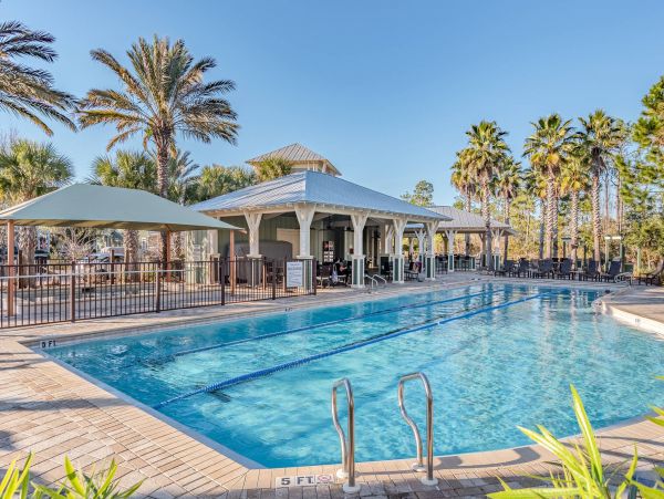 4 bedrooms in Seaside with Golf Cart