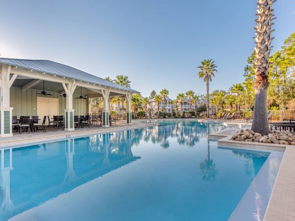 4 bedrooms in Seaside with Golf Cart
