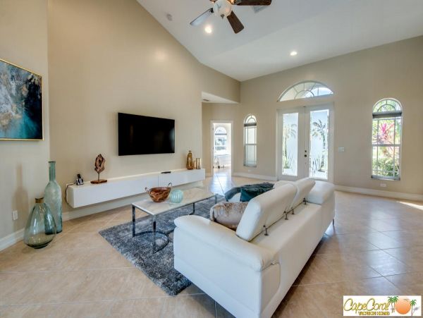Cape Coral Home 974003