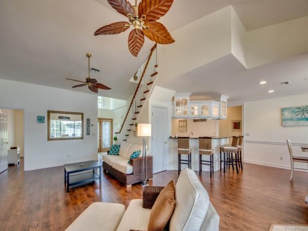 Canalfront Vacation Home in Cape Coral with Pool & Boat Dock