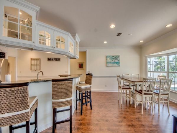 Canalfront Vacation Home in Cape Coral with Pool & Boat Dock