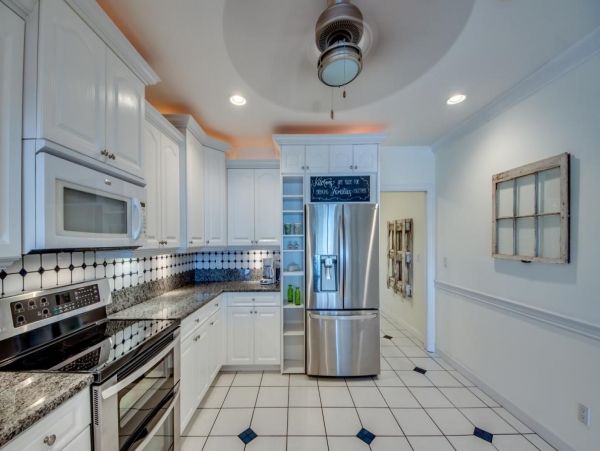 Canalfront Vacation Home in Cape Coral with Pool & Boat Dock