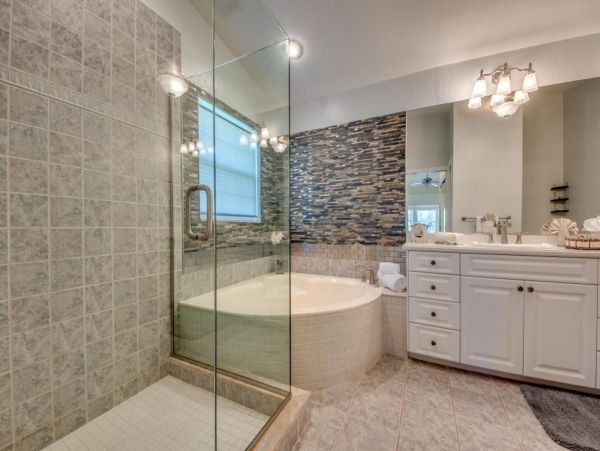 Canalfront Vacation Home in Cape Coral with Pool & Boat Dock