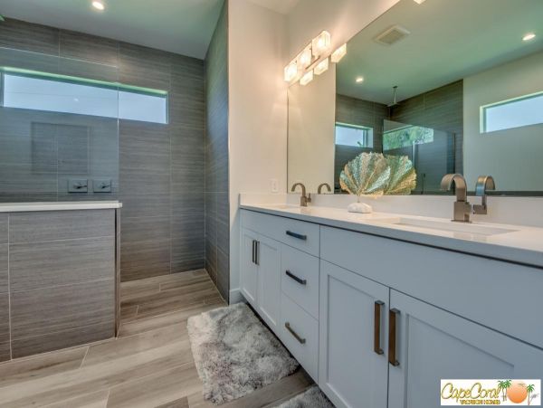 Cape Coral Home 974011