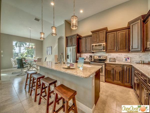 Cape Coral Home 974022