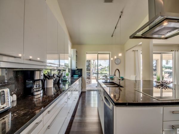 Cape Coral Luxury Vacation Pool Home Four Bedroom