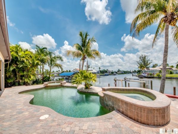 Cape Coral Luxury Vacation Pool Home Four Bedroom