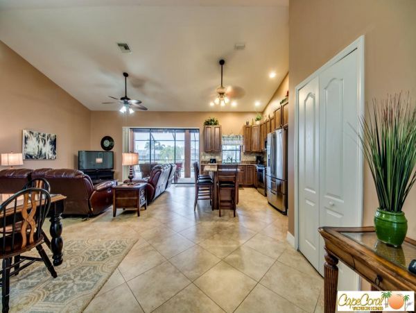 Cape Coral Home 974035