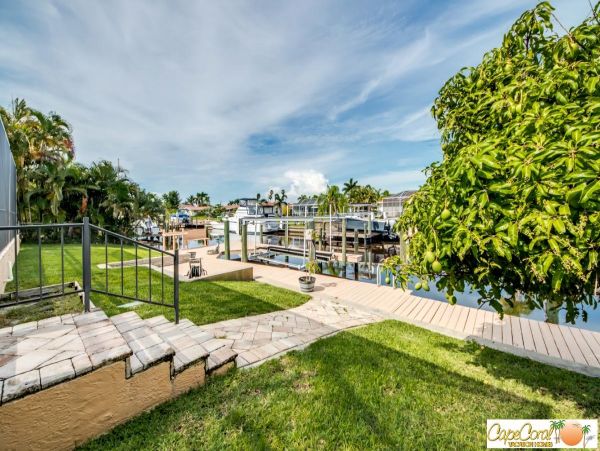 Cape Coral Home 974035