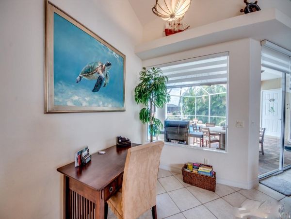 Cape Coral Vacation Home Three Bedrooms & Private Caged Pool