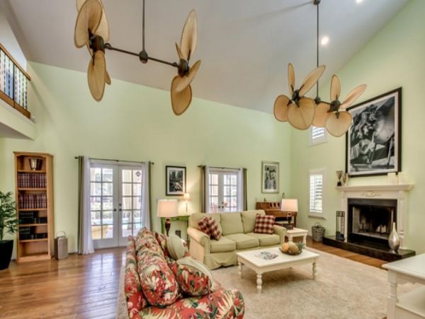 Gorgeous Canalfront Vacation Villa in Cape Coral with Pool & Dock