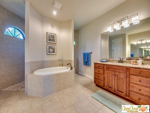 Cape Coral Home 974054