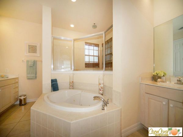 Cape Coral Home 974063