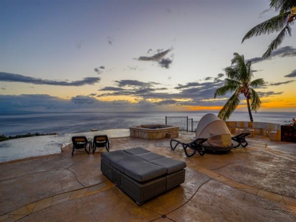 Luxurious Waimea Vacation Rental with Ocean Views