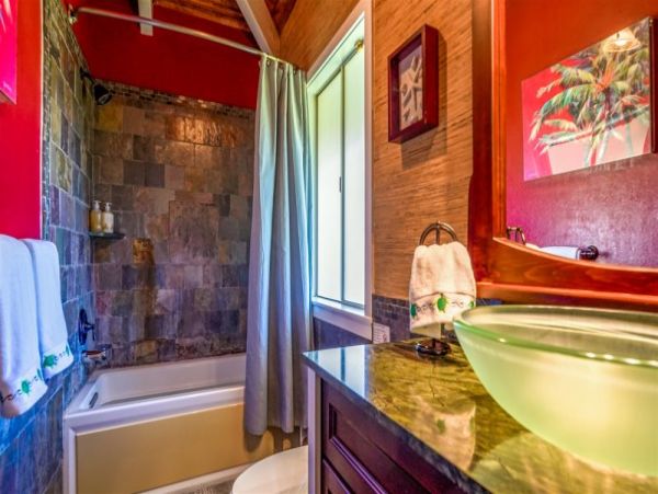 Luxurious Waimea Vacation Rental with Ocean Views