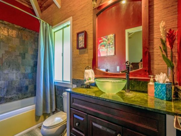 Luxurious Waimea Vacation Rental with Ocean Views