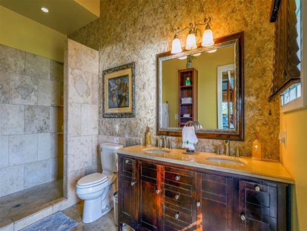 Luxurious Waimea Vacation Rental with Ocean Views