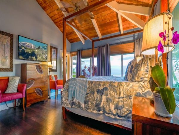 Luxurious Waimea Vacation Rental with Ocean Views