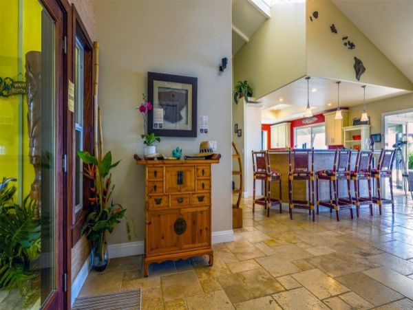 Luxurious Waimea Vacation Rental with Ocean Views