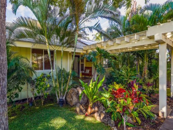Luxurious Waimea Vacation Rental with Ocean Views