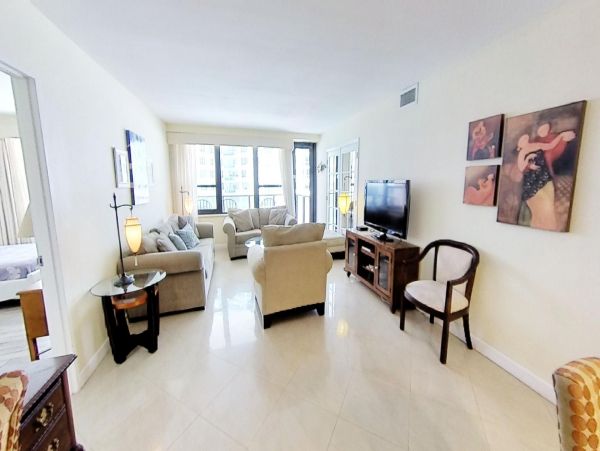 Miami Beach Condo 974105