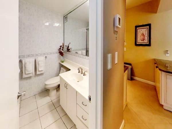 Miami Beach Condo 974105