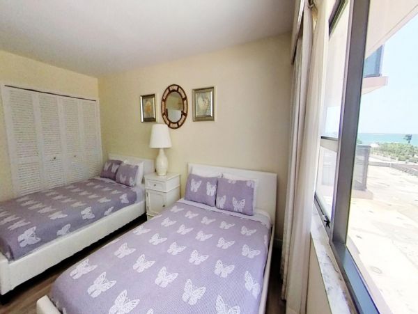 Miami Beach Condo 974105