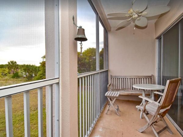 Gulf Front Siesta Key Vacation Condo Two Bedroom