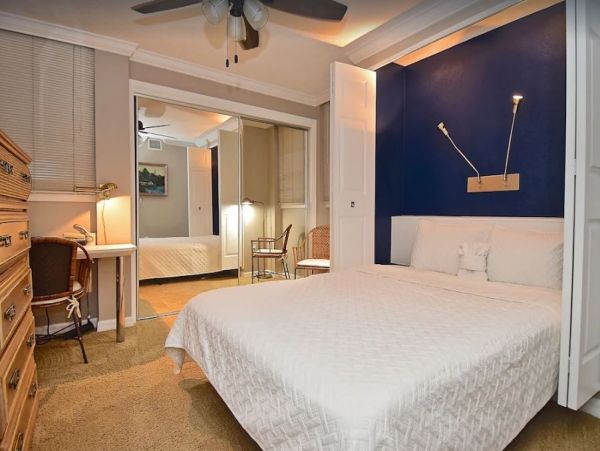 Gulf Front Siesta Key Vacation Condo Two Bedroom
