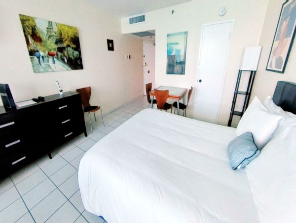 Miami Beach Condo 974178