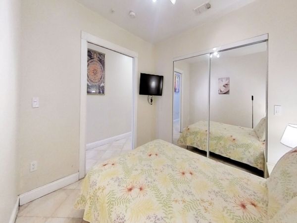 Miami Beach Condo 974187