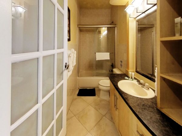 Miami Beach Condo 974187